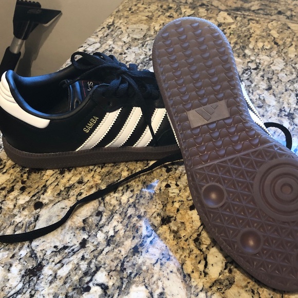 adidas Black and White Athletic Shoes- never worn - Picture 4 of 4